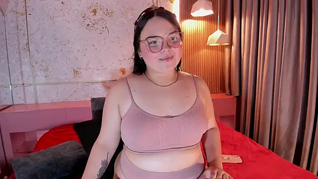 Lushi Love online show from 09-29-25, 06:57