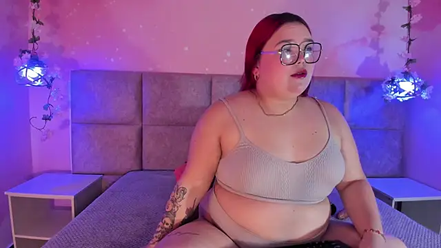 Lushi Love online show from 06-15-26, 03:07