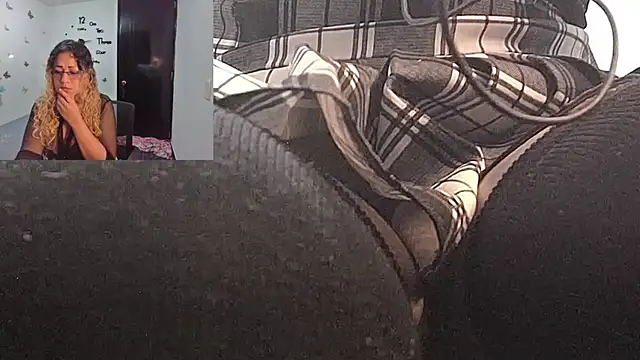 Skarleth Diaz online show from 10-12-25, 03:30