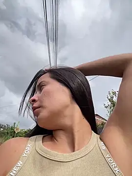 Snapshot of Mia_jhoonson chatting on 02-19-26, 07:22 Mia jhoonson online show from 02-19-26, 07:22