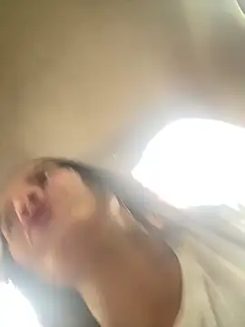 Snapshot of Mia_jhoonson chatting on 12-18-25, 04:33 Mia jhoonson online show from 12-18-25, 04:33