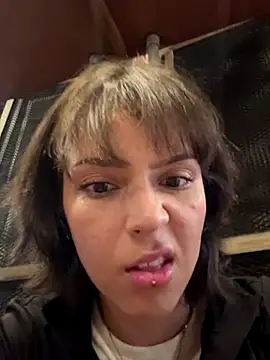 Adry Bach  online show from 10-05-25, 12:12