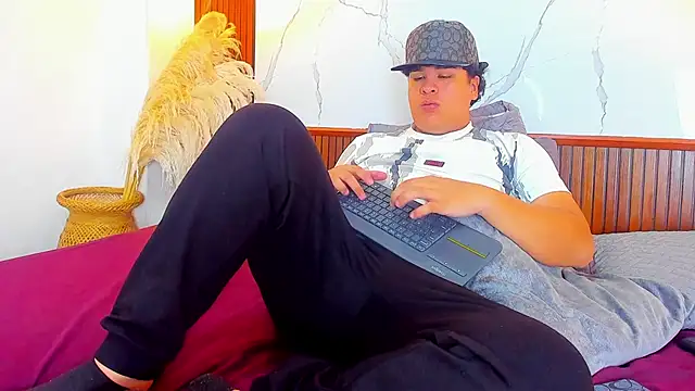 Naim Bennetsex online show from 11-13-25, 04:00