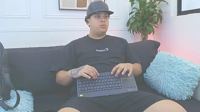 Naim Bennetsex online show from 11-29-25, 07:14