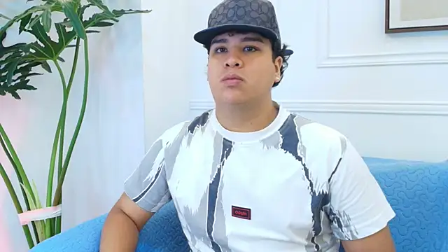 Naim Bennetsex online show from 12-18-25, 06:23