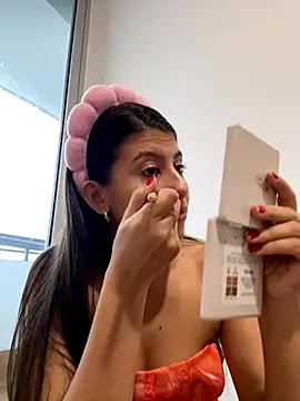 Lenapink19 online show from 10-27-25, 09:05