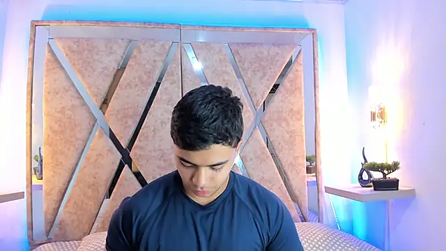 jayd muscle online show from 11-19-25, 04:23