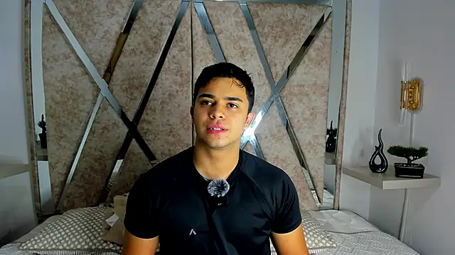 jayd muscle online show from 10-24-25, 06:45