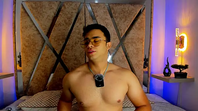 jayd muscle online show from 10-22-25, 05:40