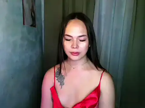 Snapshot of sweetsassyxx chatting on 06-05-26, 04:39 sweetsassyxx online show from 06-05-26, 04:39