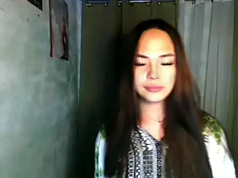 Snapshot of sweetsassyxx chatting on 05-08-26, 08:12 sweetsassyxx online show from 05-08-26, 08:12