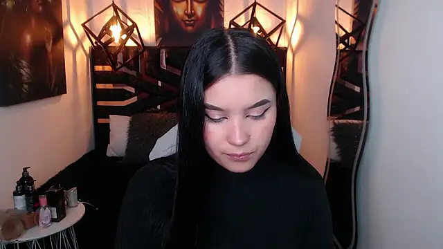 Natalie loffreda online show from 04-10-26, 07:54