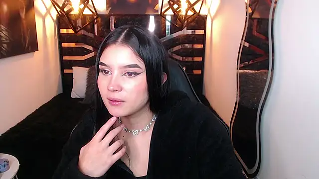 Natalie loffreda online show from 04-11-26, 08:01