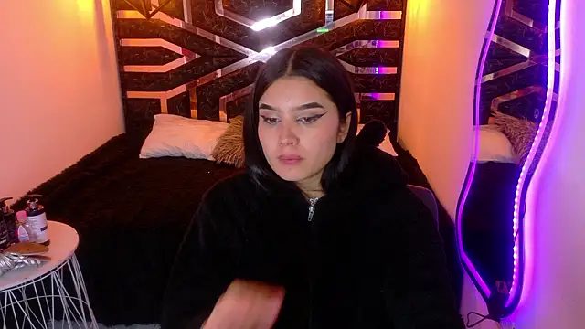 Natalie loffreda online show from 03-12-26, 08:35