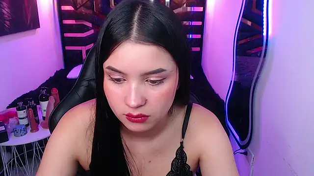 Snapshot of Natalie_loffreda chatting on 05-15-26, 12:08 Natalie loffreda online show from 05-15-26, 12:08