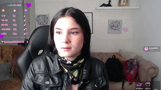 Snapshot of Natalie_loffreda chatting on 05-01-26, 12:21 Natalie loffreda online show from 05-01-26, 12:21