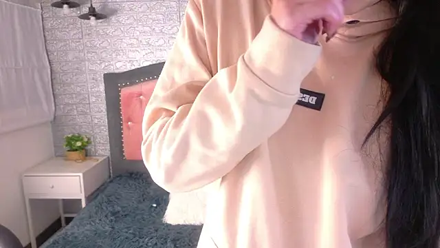 Natalie loffreda online show from 02-13-26, 03:06