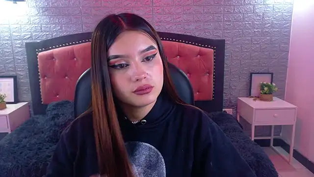 Natalie loffreda online show from 11-04-25, 02:59