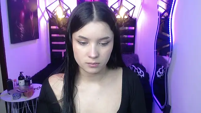 Snapshot of Natalie_loffreda chatting on 05-28-26, 07:53 Natalie loffreda online show from 05-28-26, 07:53