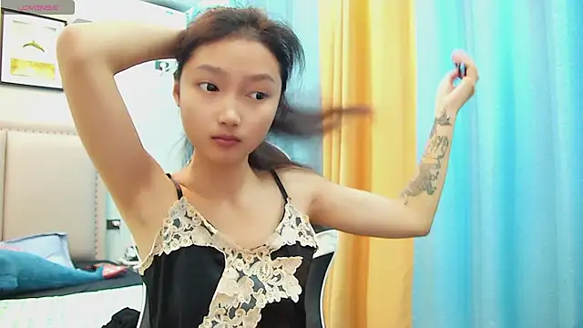 Snapshot of Safer-001 chatting on 09-29-25, 06:42 Safer-001 online show from 09-29-25, 06:42