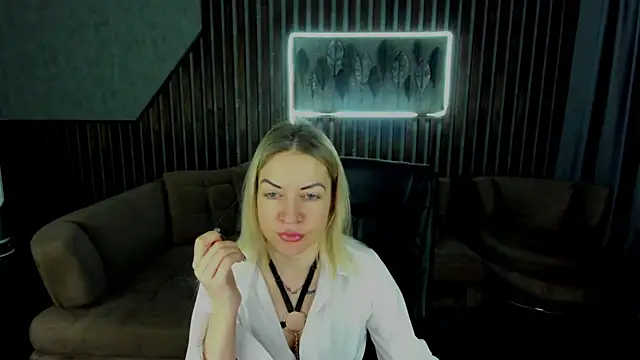 Anna Snows online show from 12-03-25, 06:36