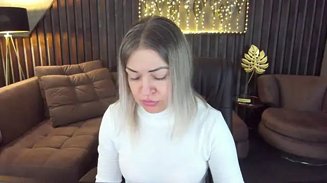 Anna Snows online show from 03-25-26, 06:35