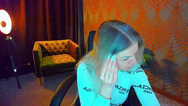 Anna Snows online show from 04-03-26, 05:25