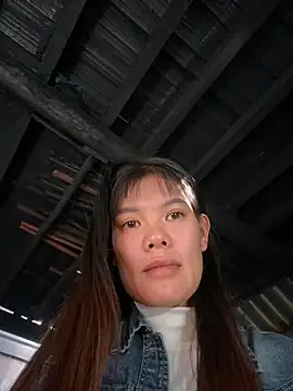 PhanHaa online show from 10-17-25, 02:04