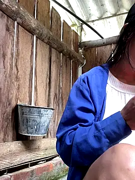 PhanHaa online show from 10-19-25, 01:08