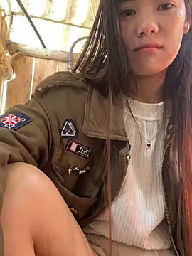 PhanHaa online show from 11-15-25, 02:04