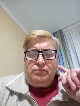 Snapshot of Sonya51561 chatting on 10-30-25, 03:42 Sonya51561 online show from 10-30-25, 03:42