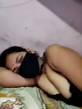 Riya hot12 online show from 09-09-25, 06:39
