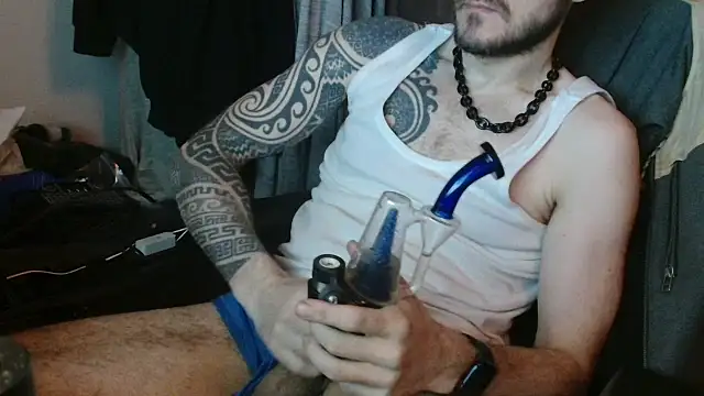 th1  online show from 03-28-26, 08:37