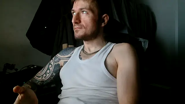 Snapshot of th1_ chatting on 05-29-26, 01:00 th1 online show from 05-29-26, 01:00