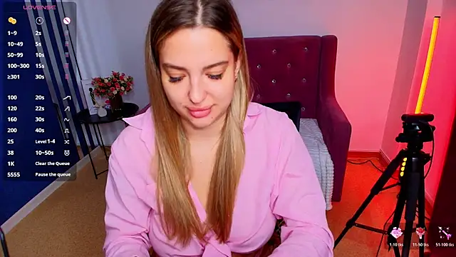 Snapshot of Emma__Ross chatting on 07-19-26, 01:58 Emma Ross online show from 07-19-26, 01:58