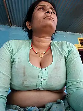 Snapshot of Hot-piuy chatting on 09-24-25, 08:54 Hot-piuy online show from 09-24-25, 08:54