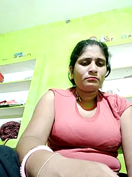 Snapshot of Hot-piuy chatting on 09-18-25, 09:29 Hot-piuy online show from 09-18-25, 09:29