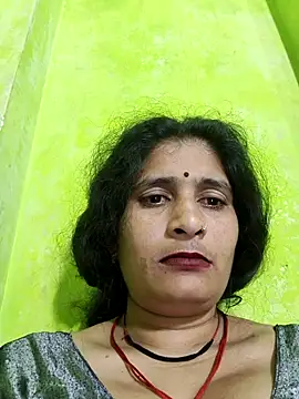 Snapshot of Hot-piuy chatting on 10-30-25, 08:28 Hot-piuy online show from 10-30-25, 08:28