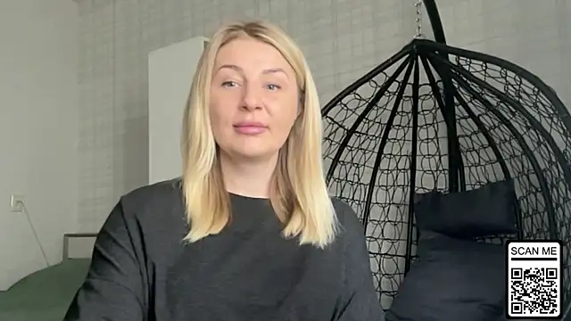 Blondie xoxoxo online show from 04-04-26, 12:45