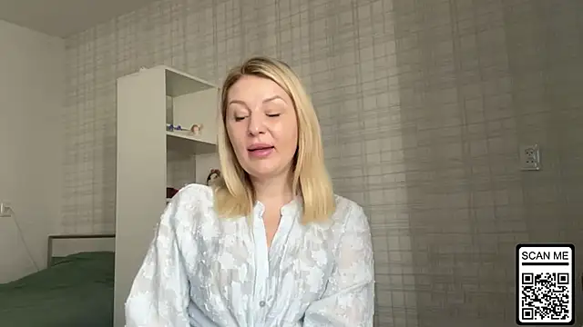 Blondie xoxoxo online show from 02-17-26, 08:22