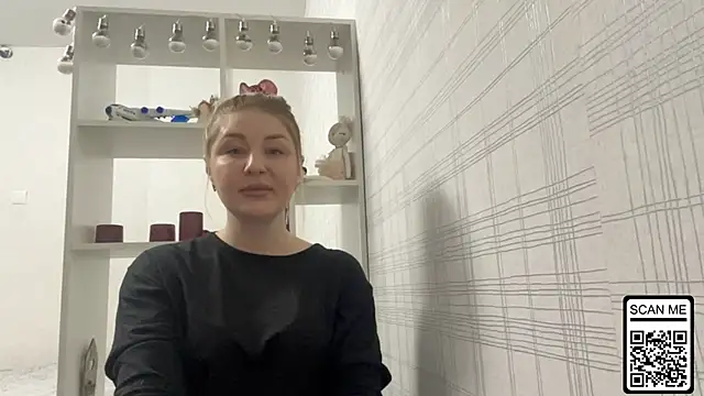 Blondie xoxoxo online show from 01-11-26, 12:56