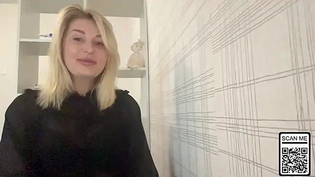 Blondie xoxoxo online show from 11-17-25, 07:56