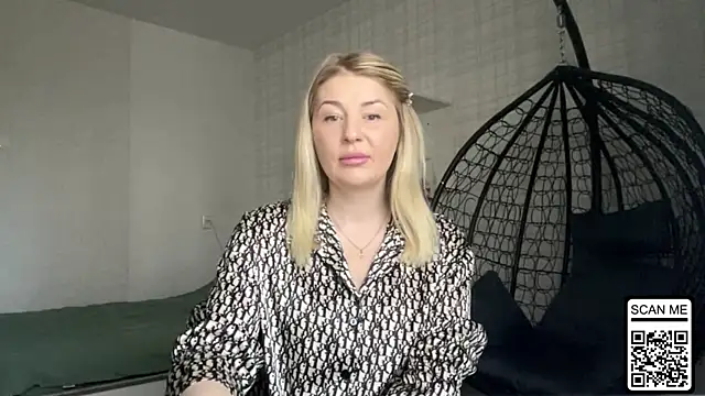 Blondie xoxoxo online show from 04-05-26, 11:06