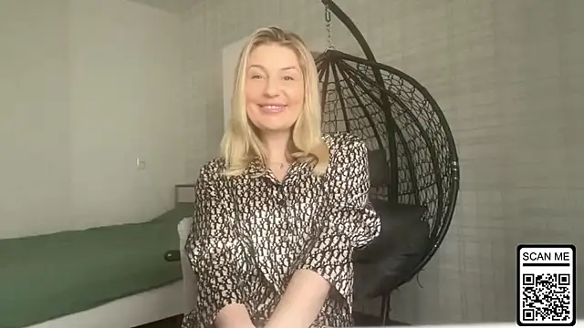 Blondie xoxoxo online show from 04-12-26, 01:03