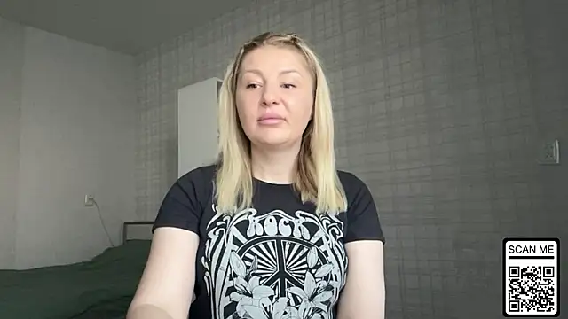 Blondie xoxoxo online show from 03-12-26, 06:50