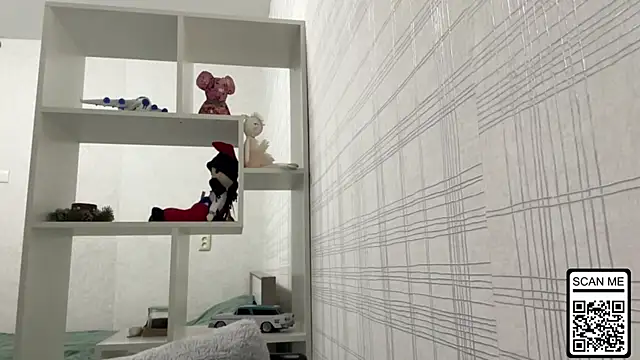 Blondie xoxoxo online show from 11-20-25, 09:15