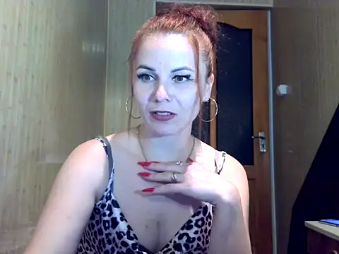 Snapshot of Kisa26311 chatting on 09-29-25, 02:44 Kisa26311 online show from 09-29-25, 02:44