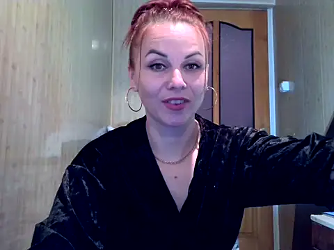 Kisa26311 online show from 10-28-25, 08:46