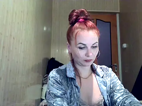 Snapshot of Kisa26311 chatting on 10-15-25, 10:45 Kisa26311 online show from 10-15-25, 10:45