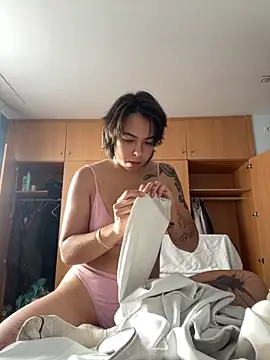 Kitty5348 online show from 10-17-25, 07:44